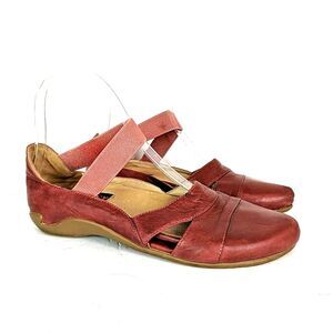 Everybody By BZ Moda Red Leather Flats Comfort Women Size 9 Ankle Strap